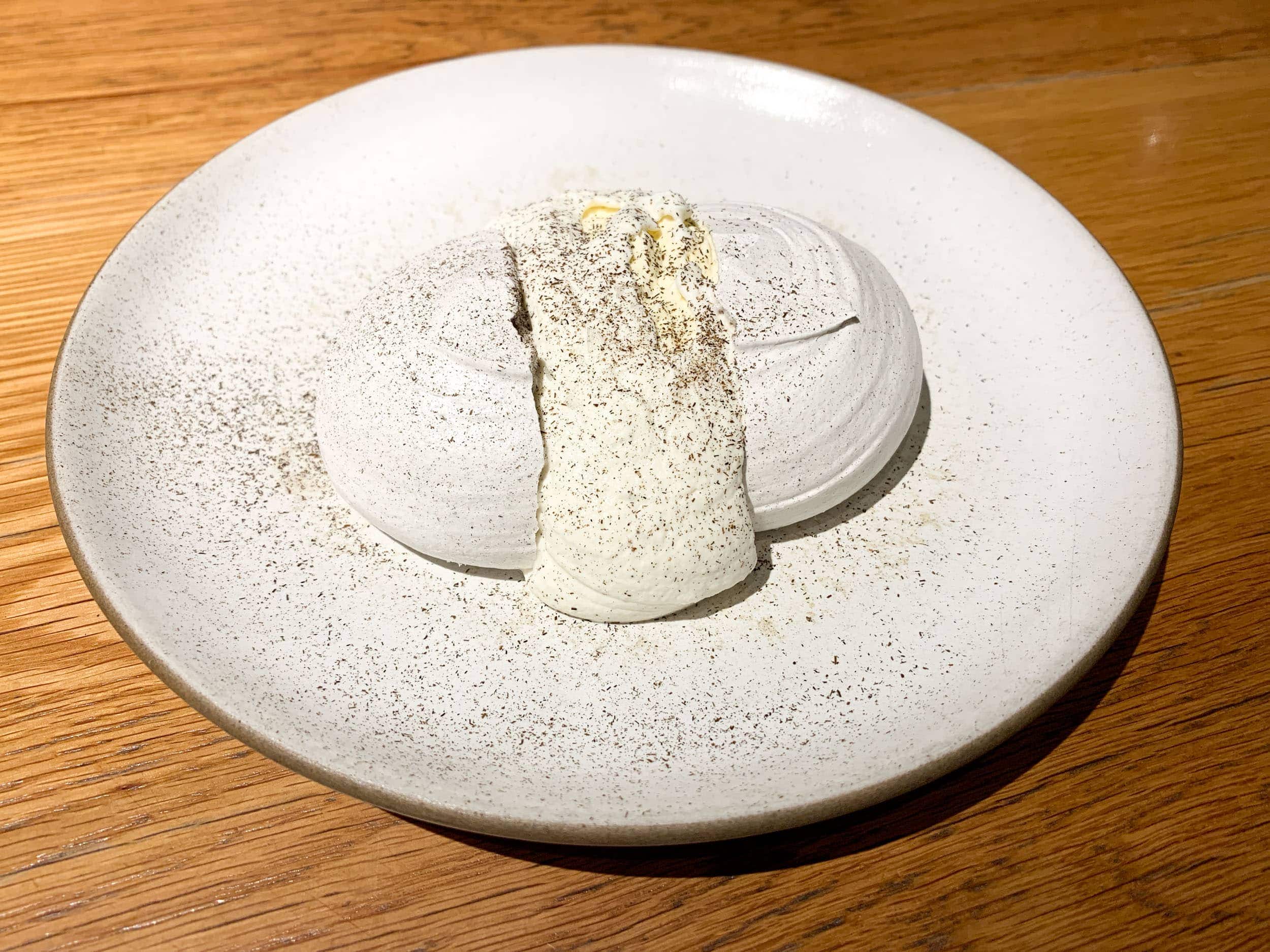 Merengue with corn mousse