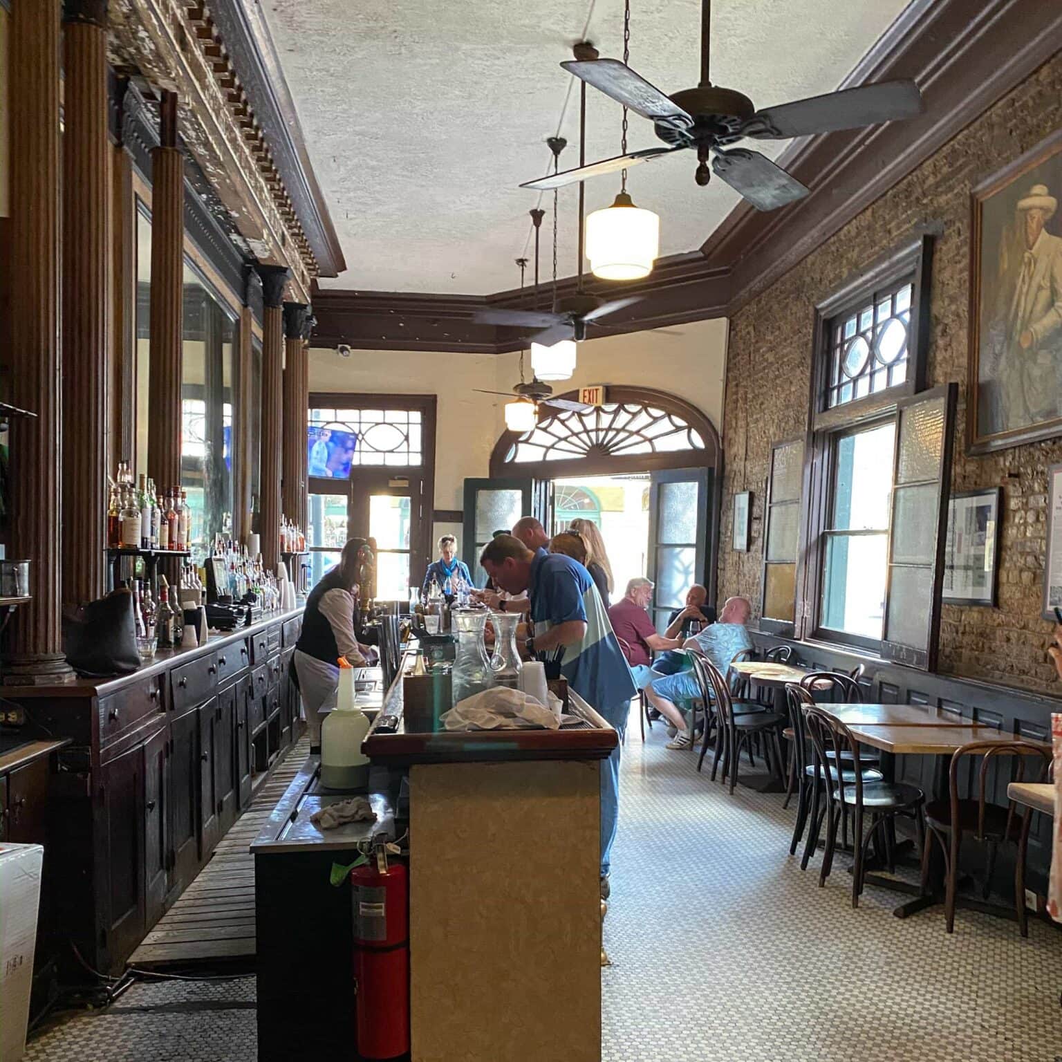 15 Best Cocktail Bars in New Orleans Feastio