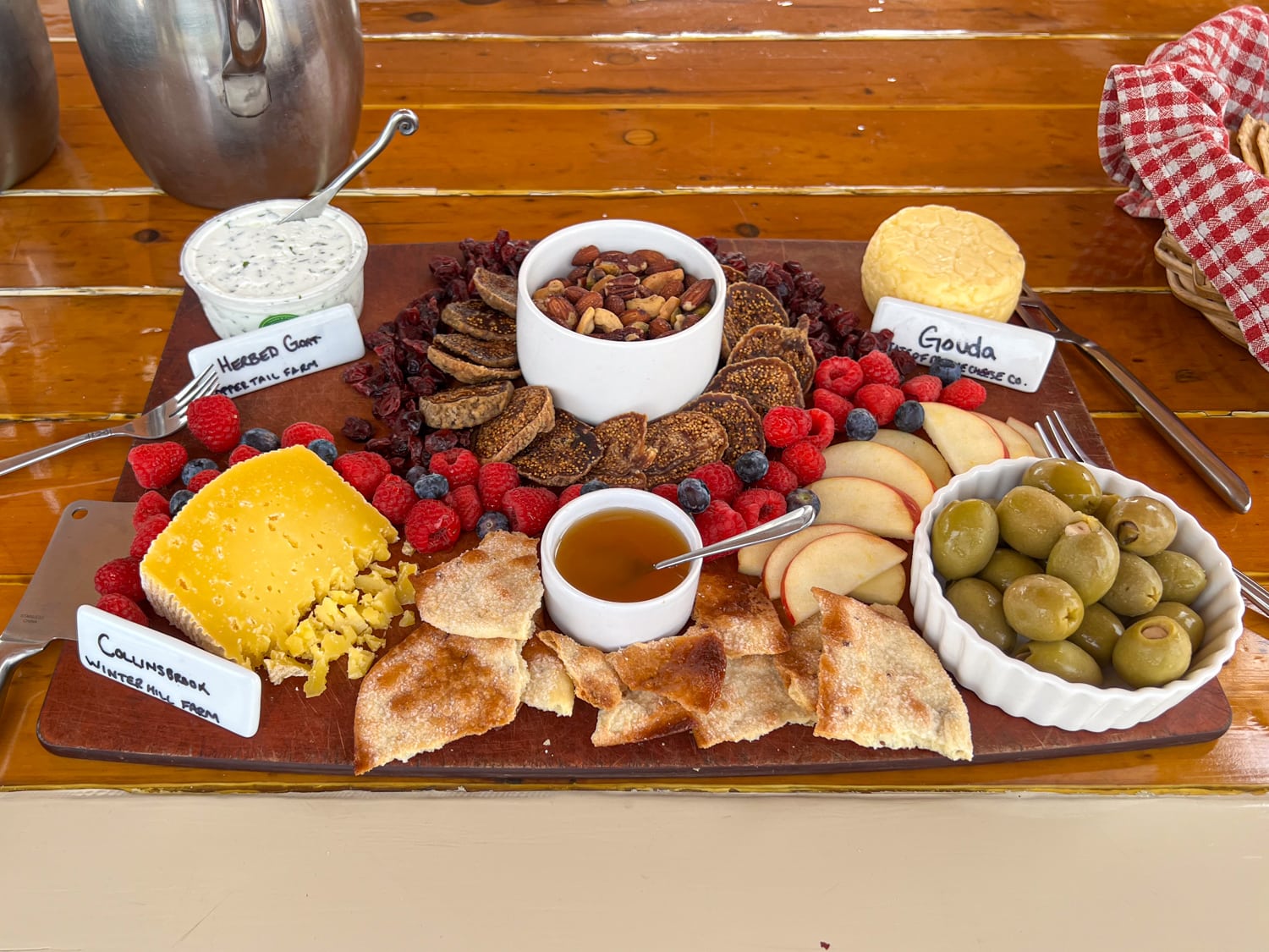 J & E Riggin cheese board 