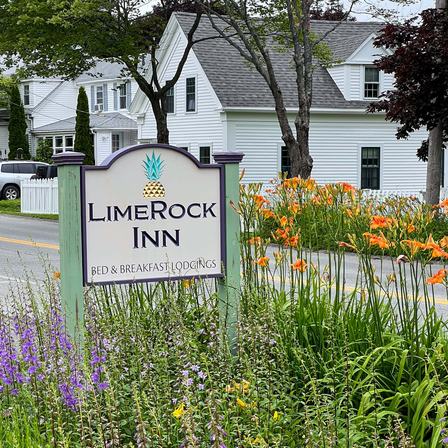 Sign for LimeRock Inn