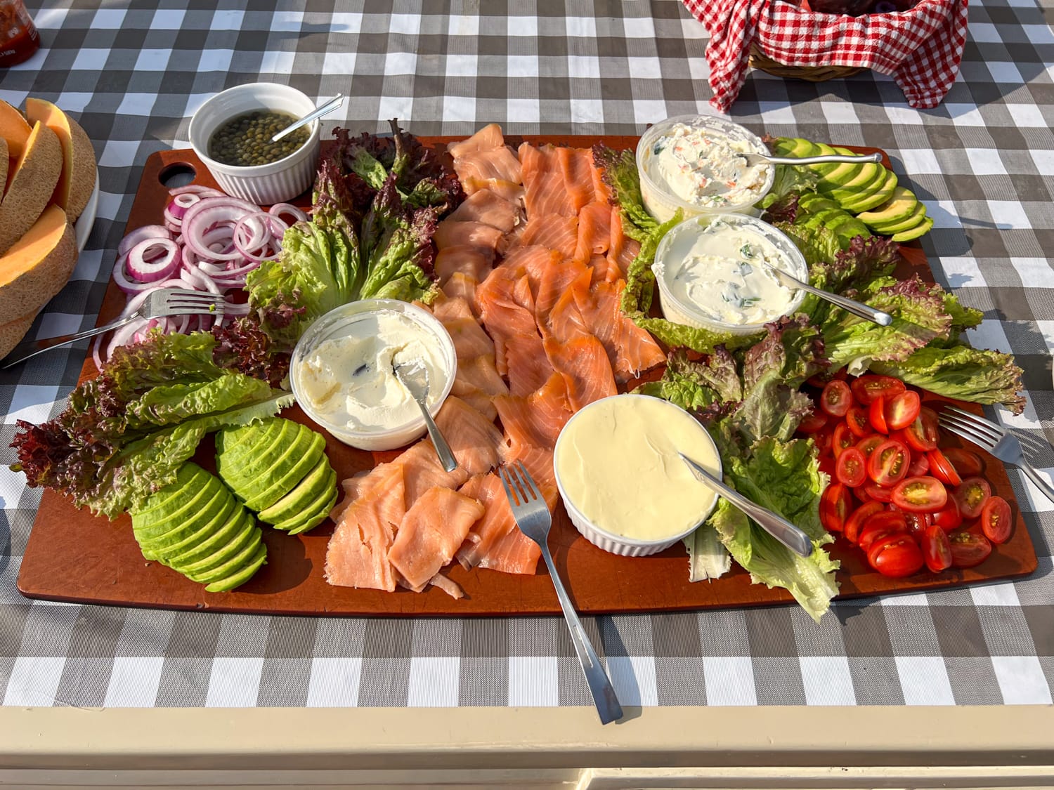 Smoked salmon, avocado, tomatoes, and spreads