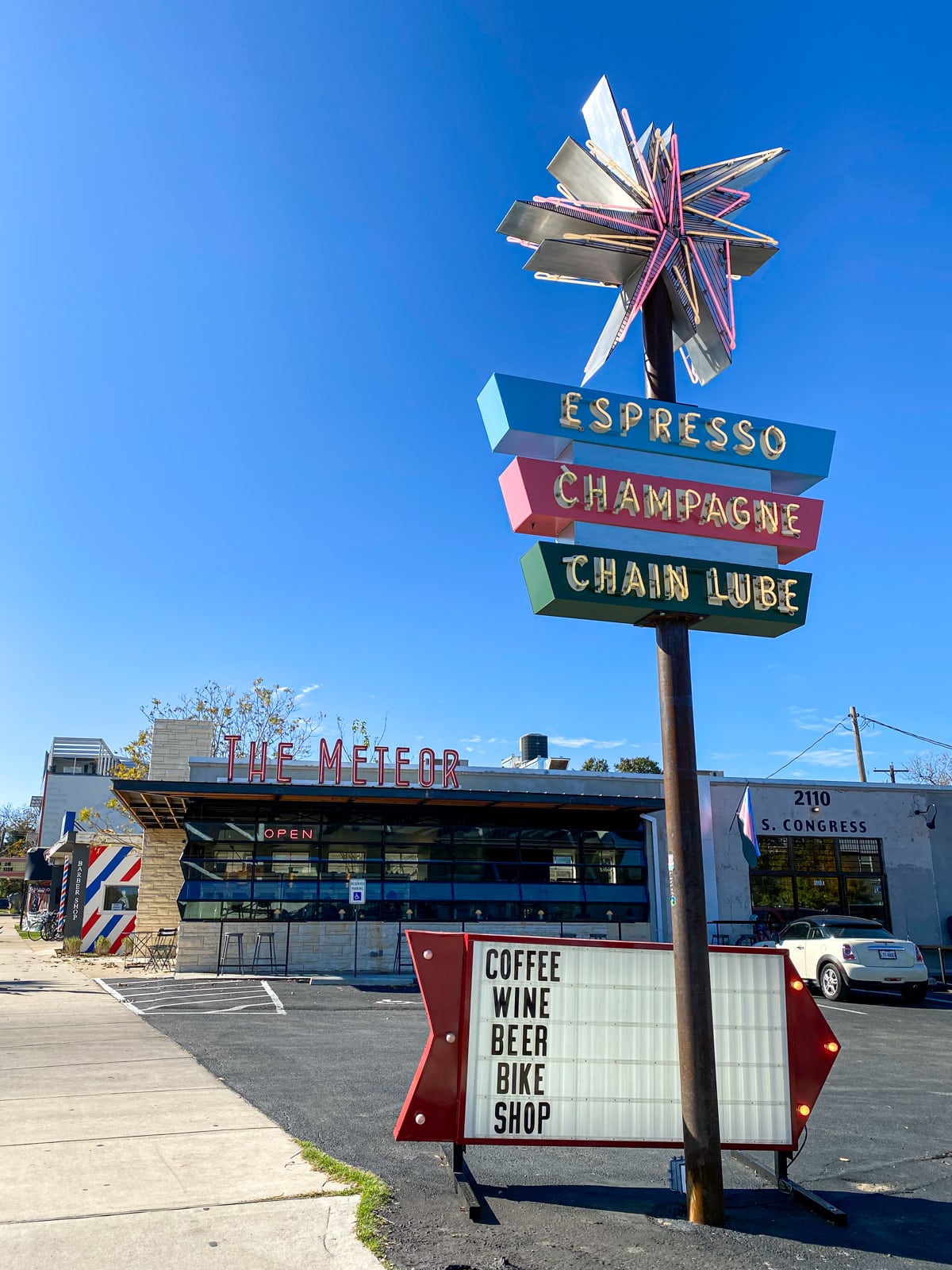 The Meteor cafe and bike shop in South Austin