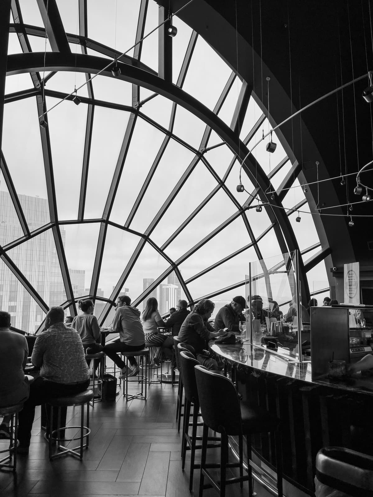 The View Lounge at Marriott Marquis San Francisco