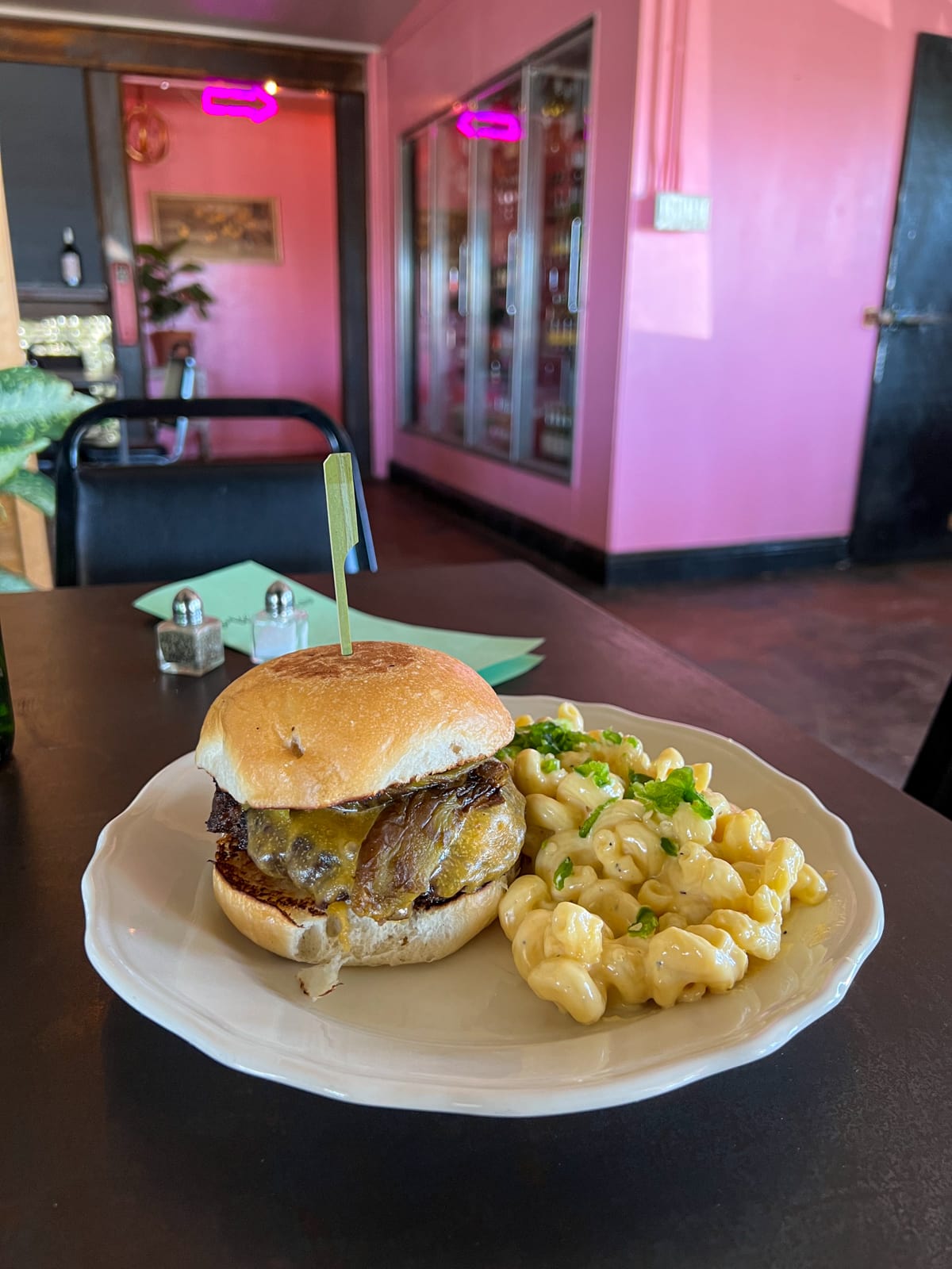 Cheeseburger with mac and cheese at the Water Stop