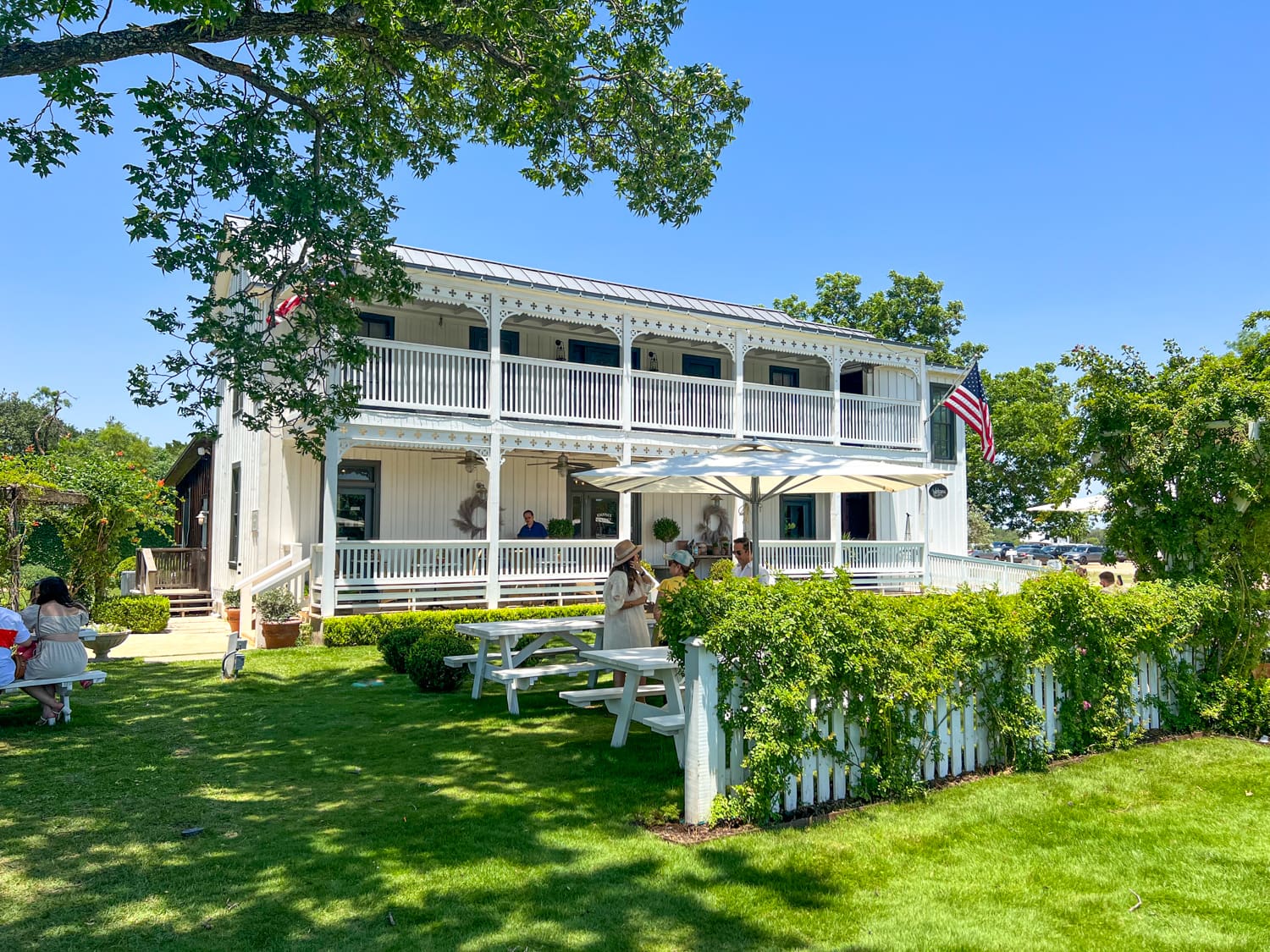 Joanna’s Market (gift shop) at Signor Vineyards