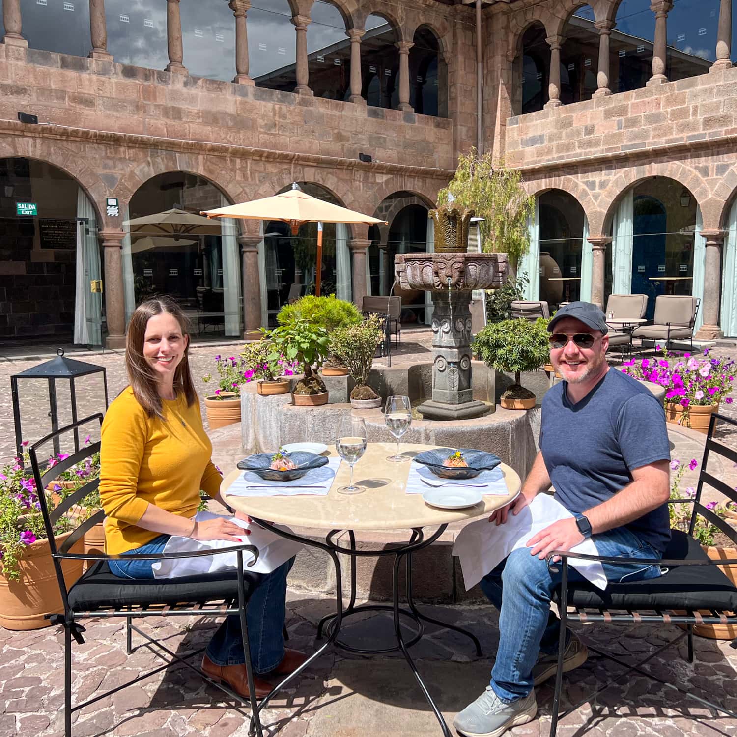 Ceviche lunch in Palacio del Inka's beautiful courtyard