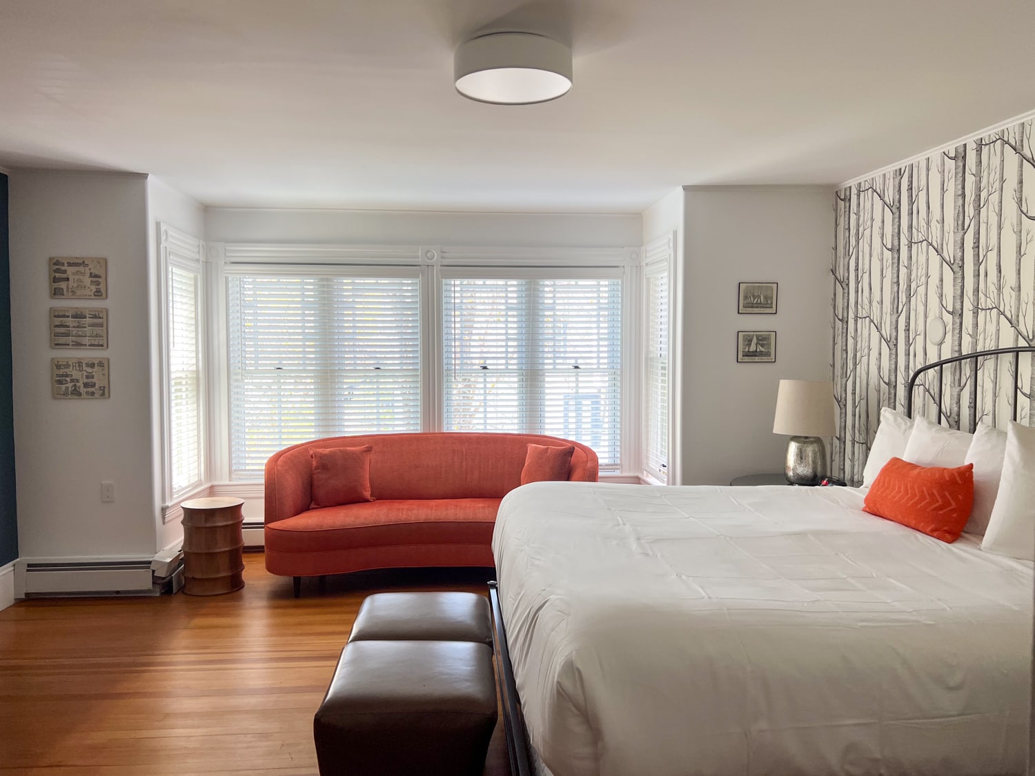 Second-floor bedroom in the Boscobel Cottage