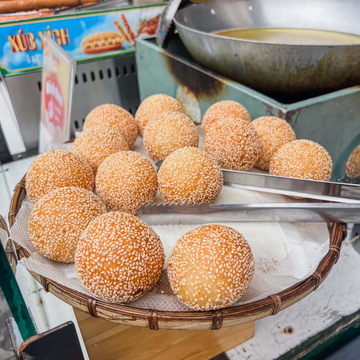 Banh cam - sesame balls (Vietnamese donuts)