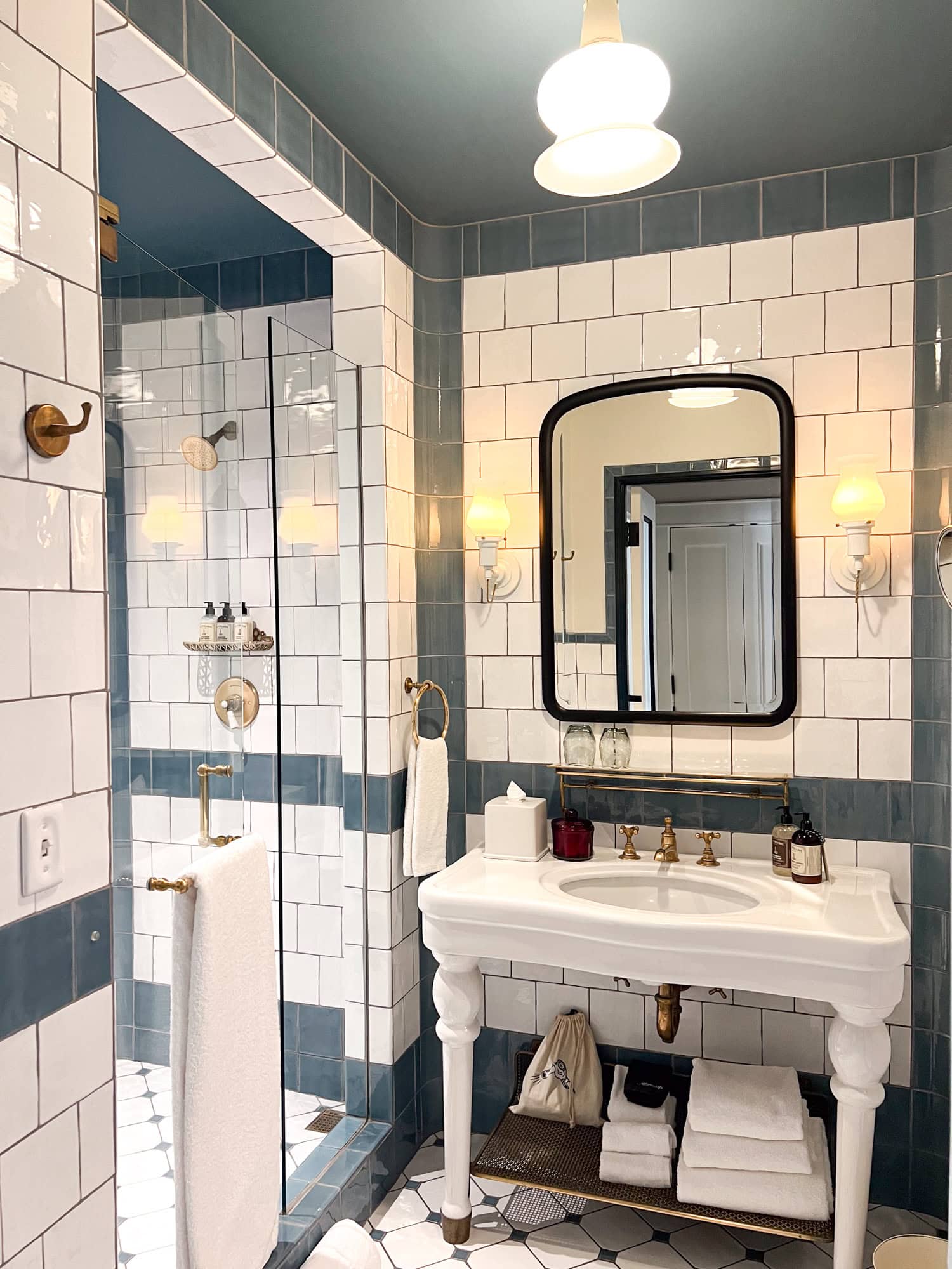 Blue and white tile bathroom.