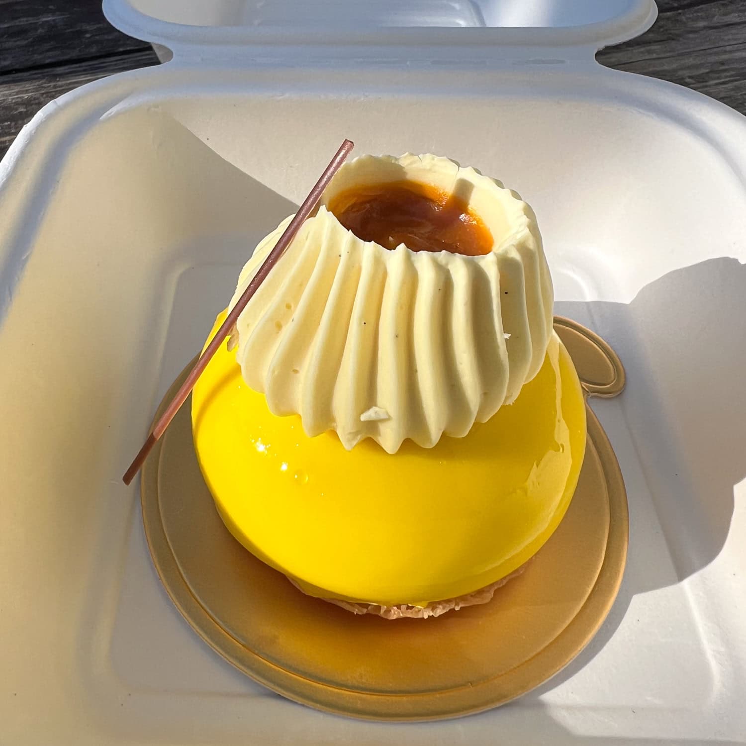 Coconut passion fruit petit gâteau.