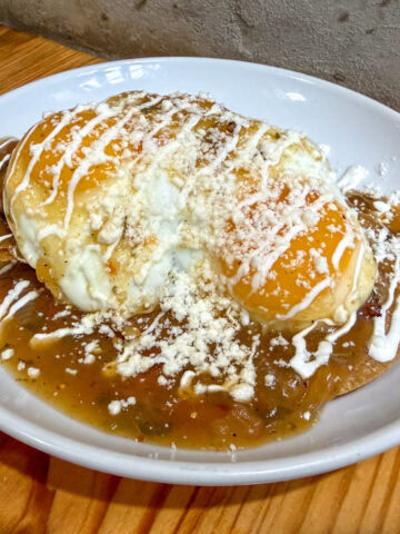 Brisket huevos rancheros.