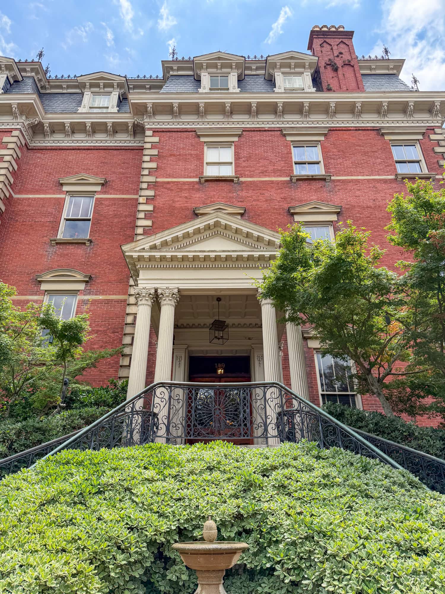 Front entrance to the Mansion